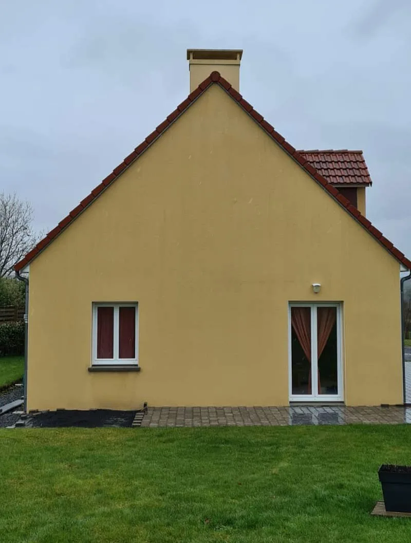 Traitement façade anti-mousse